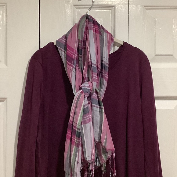 LL Bean lightweight plaid scarf - Picture 1 of 2